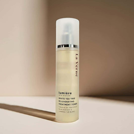 La Verne Lumiere Niacinamide Hyaluronic Acid White Tea Tree Toner
