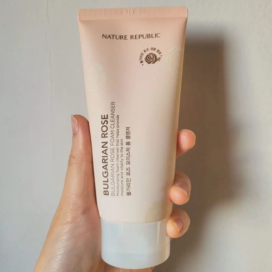 Nature Republic Bulgarian Rose Moisture Foam Cleanser - Miessential