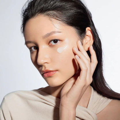 SULWHASOO Concentrated Ginseng Renewing Eye Cream (3ml x 3pcs) - Miessential